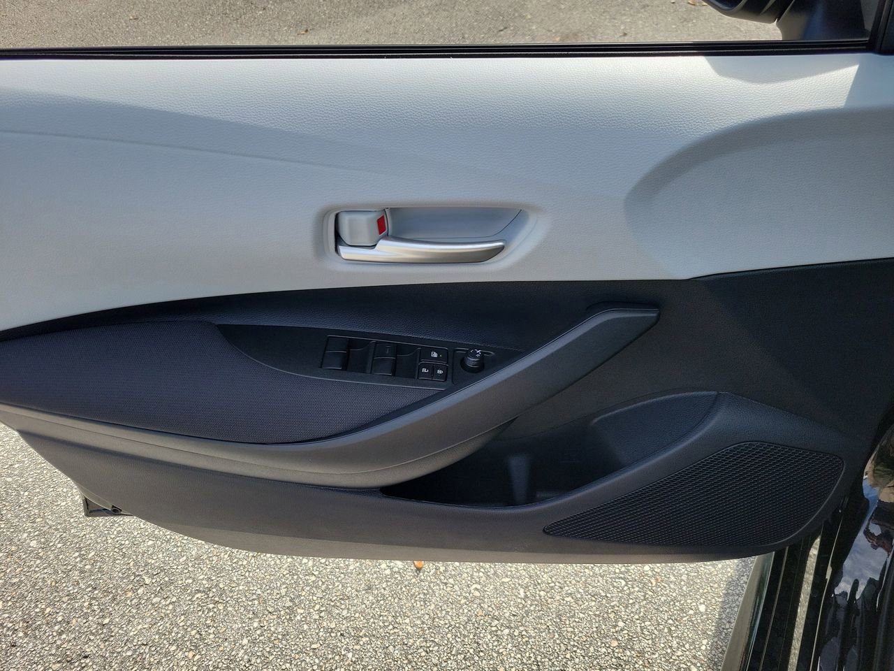 New 2026 Toyota Corolla SE image 13