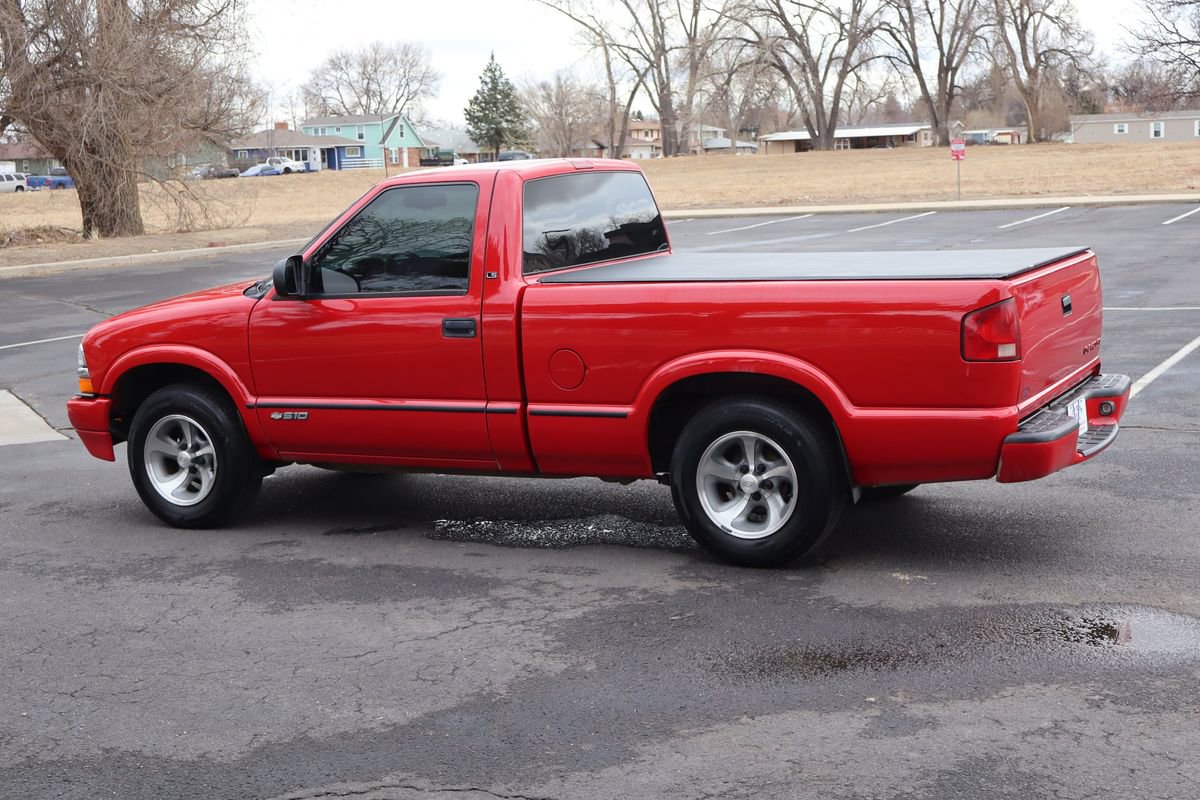 Used 2000 Chevrolet S10 Pickup LS w/ Preferred Equipment Group RWD image 8