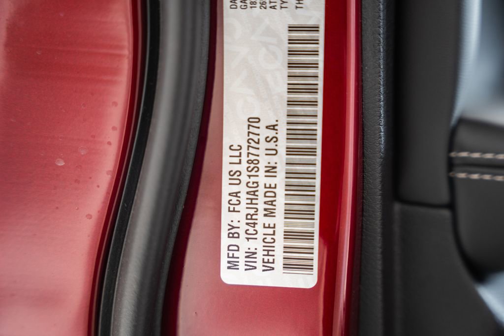 New 2025 Jeep Grand Cherokee Laredo X w/ Luxury Tech Group I image 40