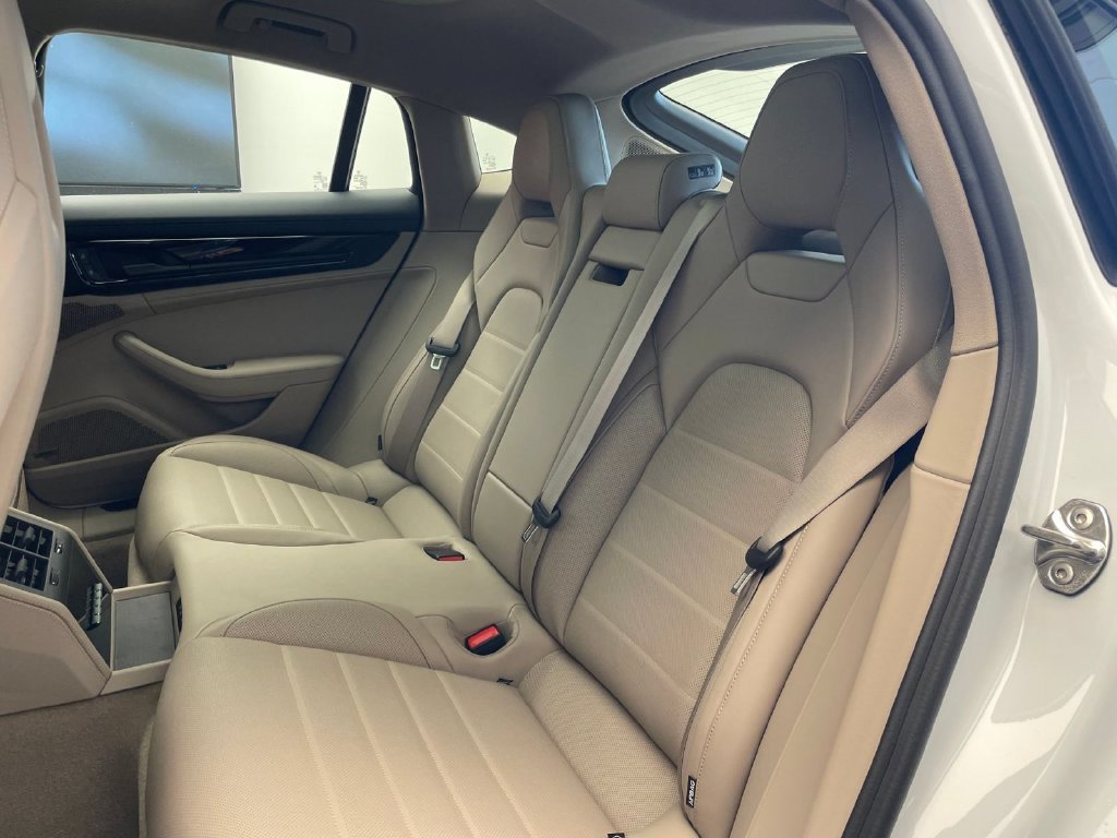 New 2026 Porsche Panamera 4 AWD/4WD image 17