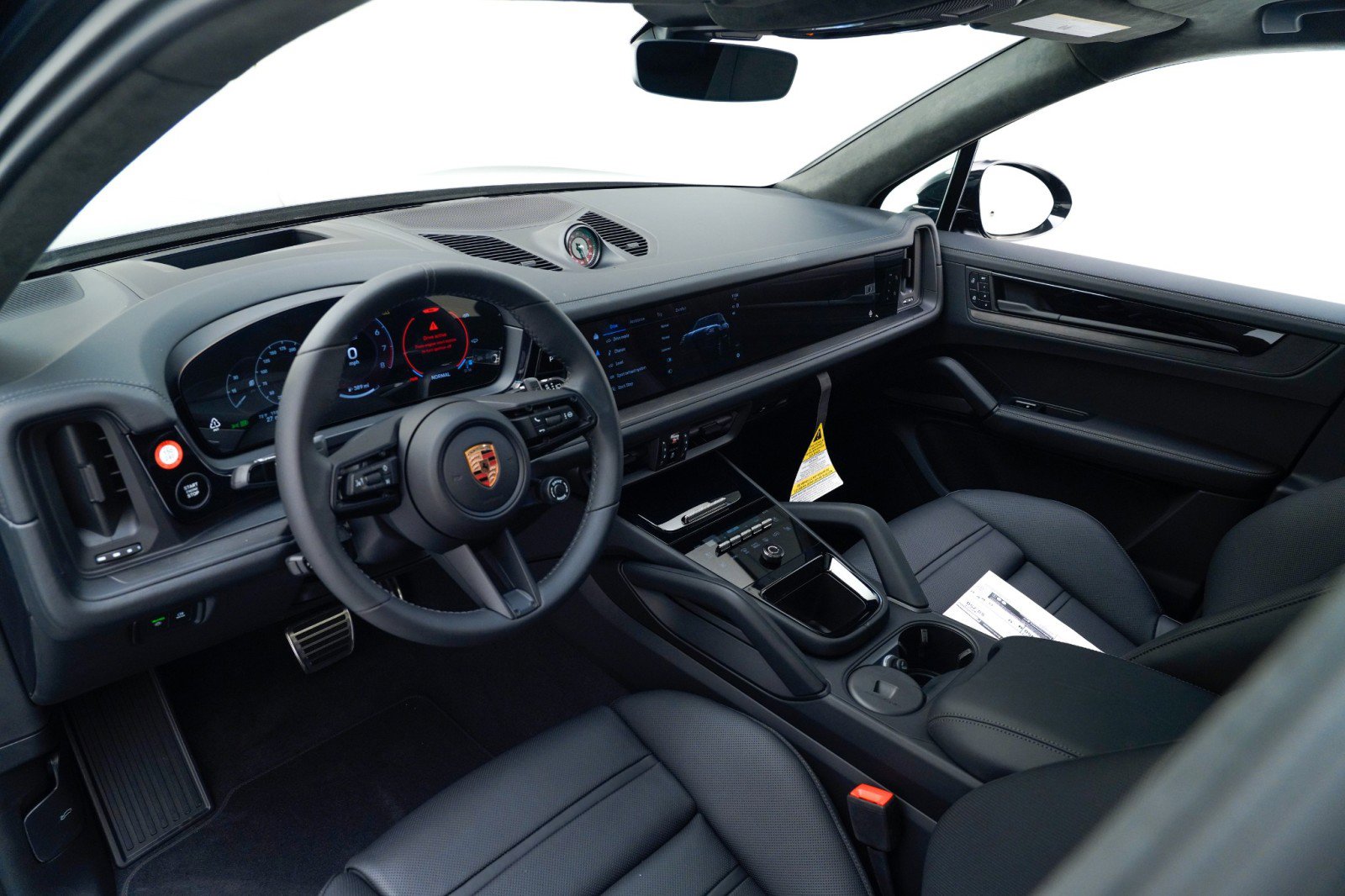 New 2026 Porsche Cayenne GTS image 4