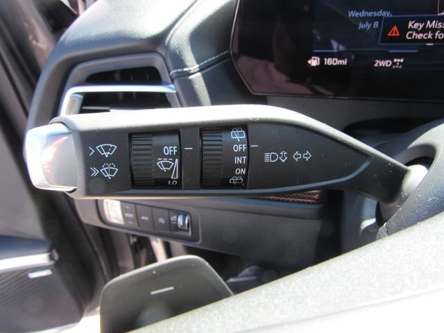 Used 2026 Chevrolet Traverse Z71 w/ Enhanced Driving Package AWD/4WD image 17
