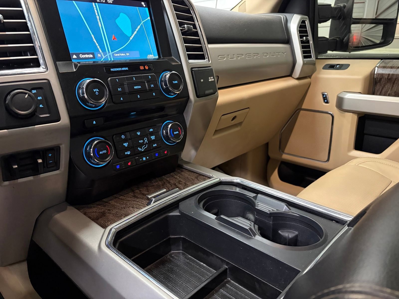 Used 2017 Ford F250 Lariat w/ Chrome Package AWD/4WD image 22