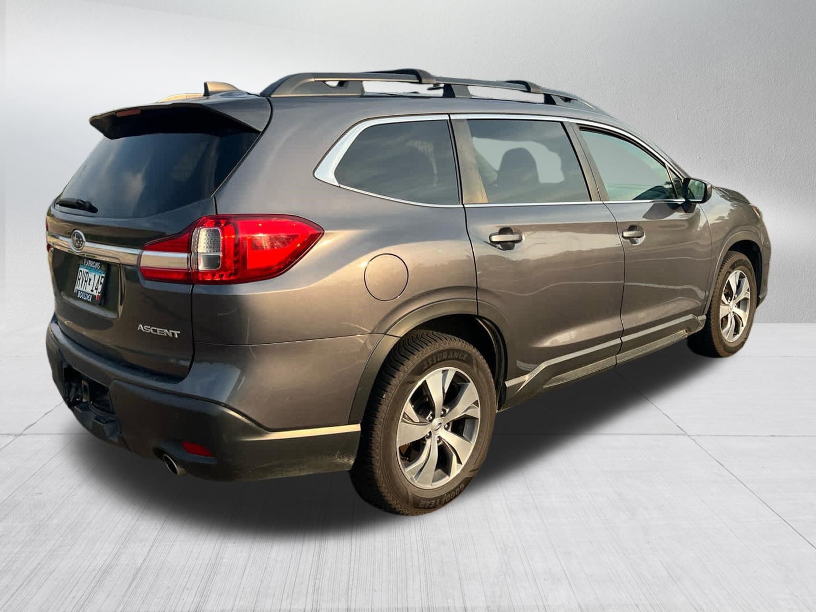 Used 2021 Subaru Ascent Premium w/ Convenience Package AWD/4WD image 6