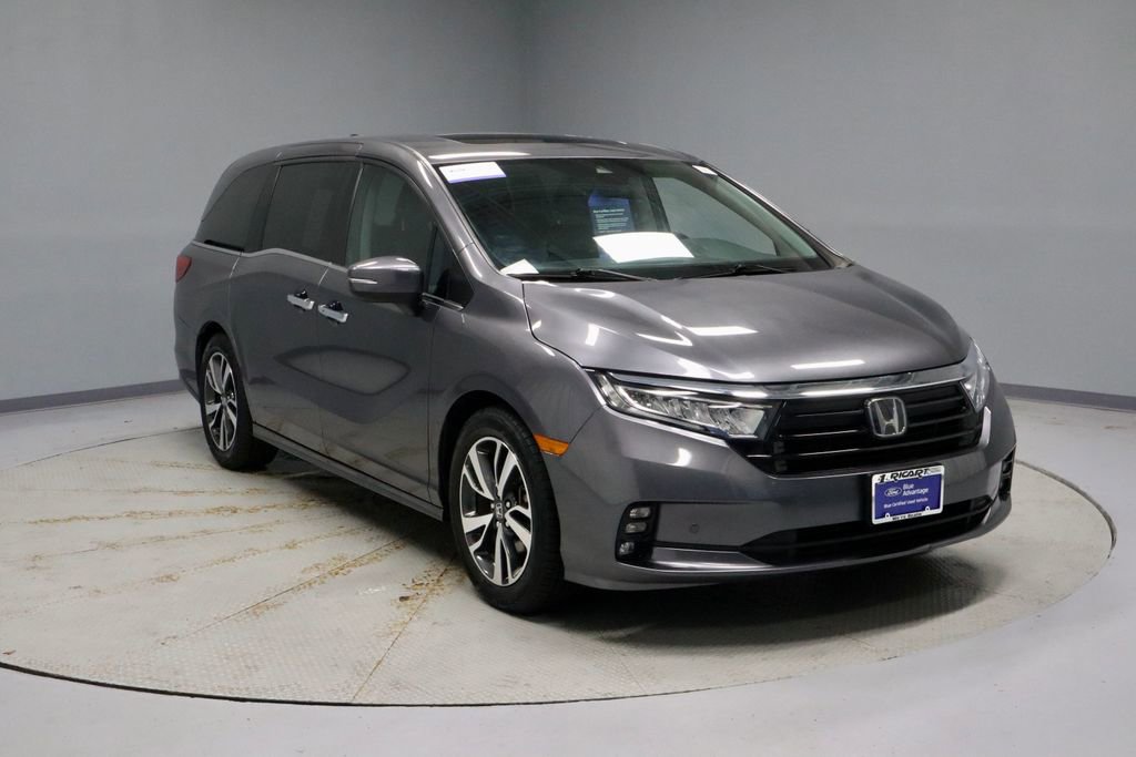 Used 2024 Honda Odyssey Touring image 1