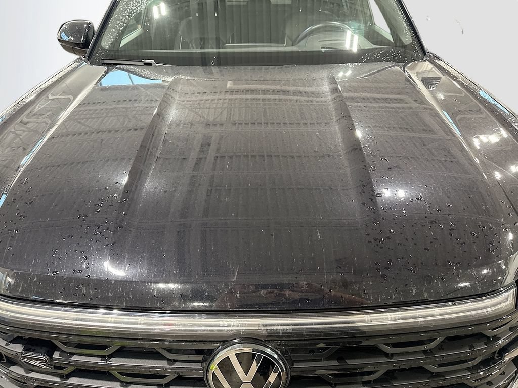 Used 2024 Volkswagen Atlas Cross Sport SEL Premium R-Line AWD/4WD image 30