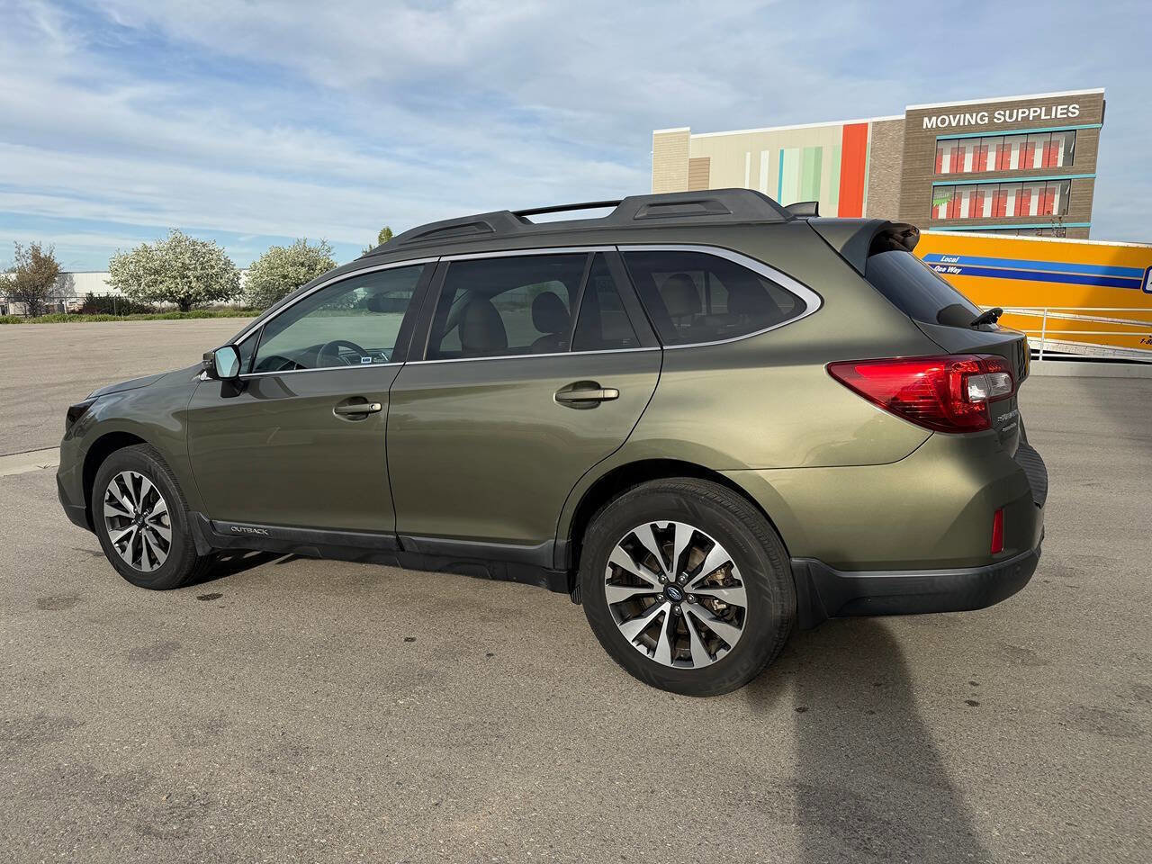 Used 2017 Subaru Outback 3.6R Limited AWD/4WD image 9