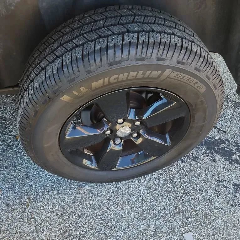 Used 2014 RAM 1500 Express w/ Black Ram 1500 Express Group RWD image 16