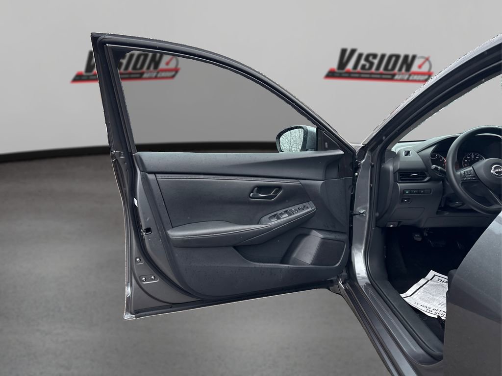 Used 2025 Nissan Sentra S image 22