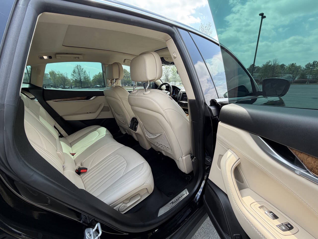 Used 2018 Maserati Levante AWD/4WD image 14