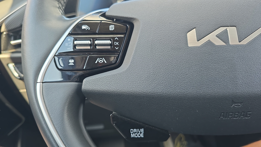 Used 2023 Kia Niro Wind w/ Wind Preserve Package FWD image 22