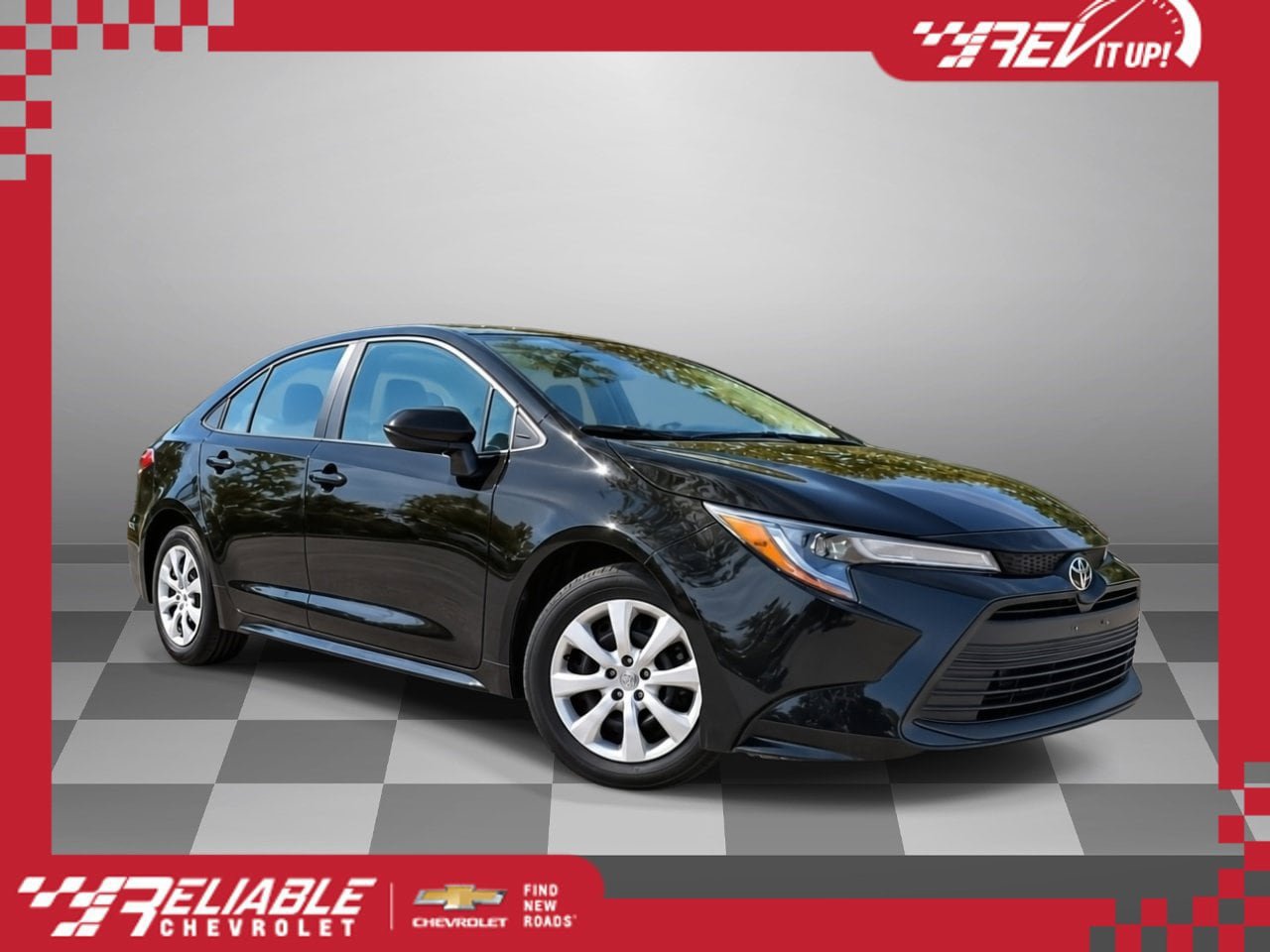Used 2025 Toyota Corolla LE FWD image 1