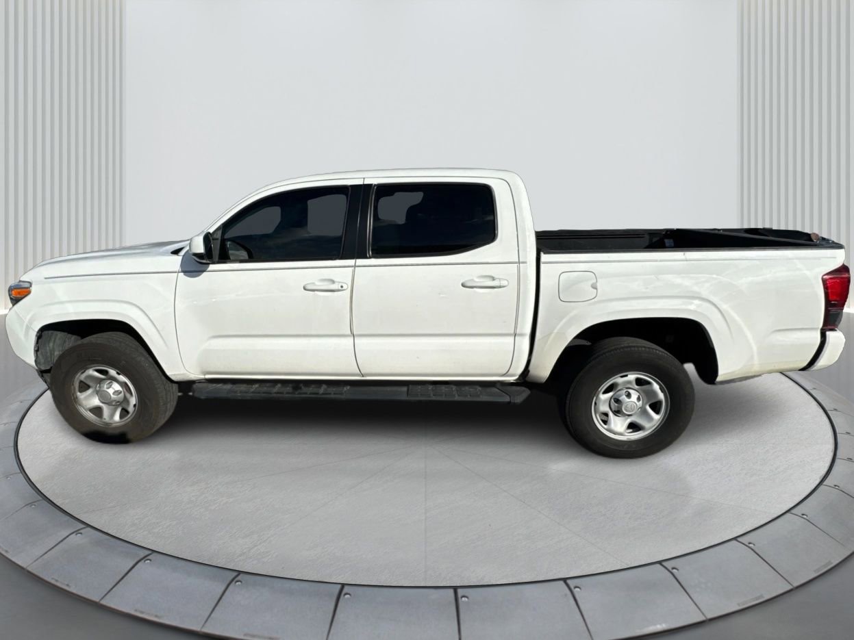 Used 2020 Toyota Tacoma SR image 9