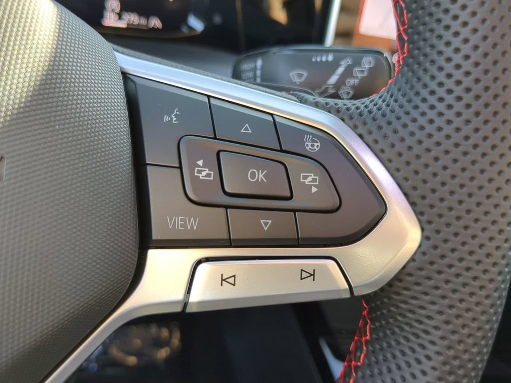 New 2026 Volkswagen GTI SE FWD image 29