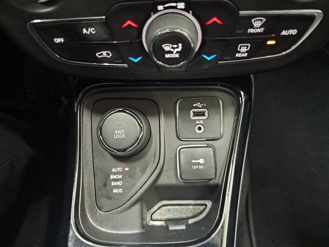 Used 2019 Jeep Compass Limited image 9