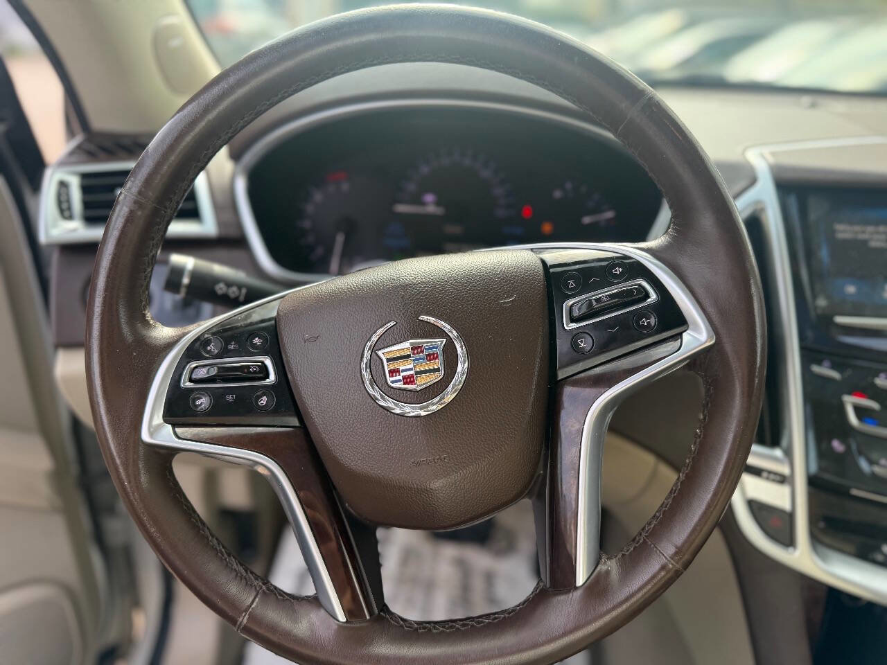 Used 2016 Cadillac SRX Luxury w/ Driver Awareness Package image 8