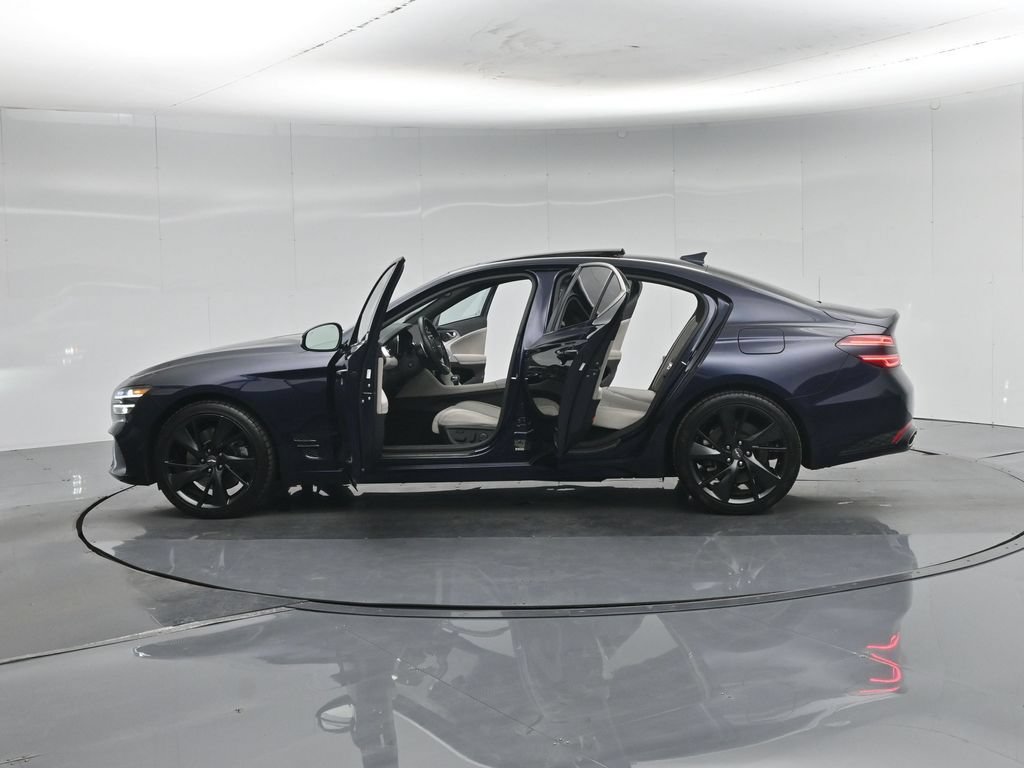 Used 2023 Genesis G70 3.3T w/ Sport Advanced Package RWD image 5