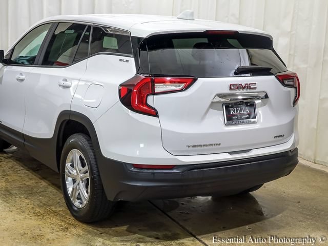 Used 2024 GMC Terrain SLE AWD/4WD image 5