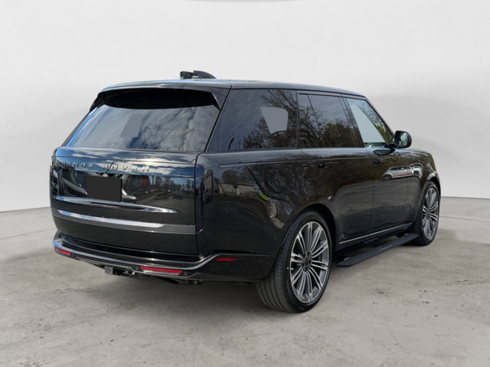 New 2026 Land Rover Range Rover SE image 4