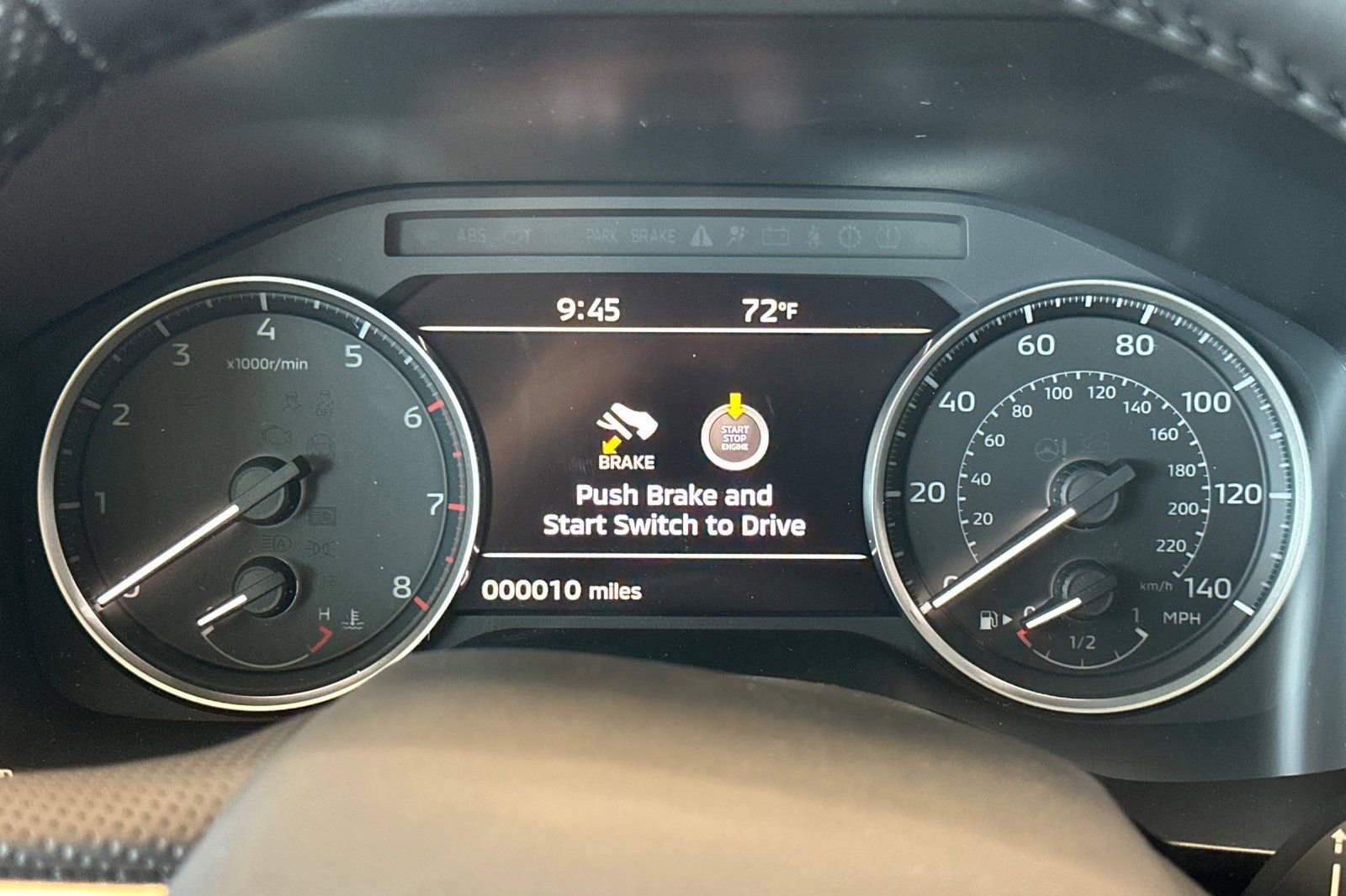 New 2025 Mitsubishi Outlander SE image 24