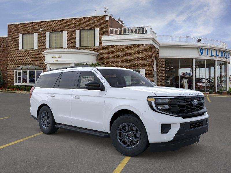 New 2026 Ford Expedition Active image 7