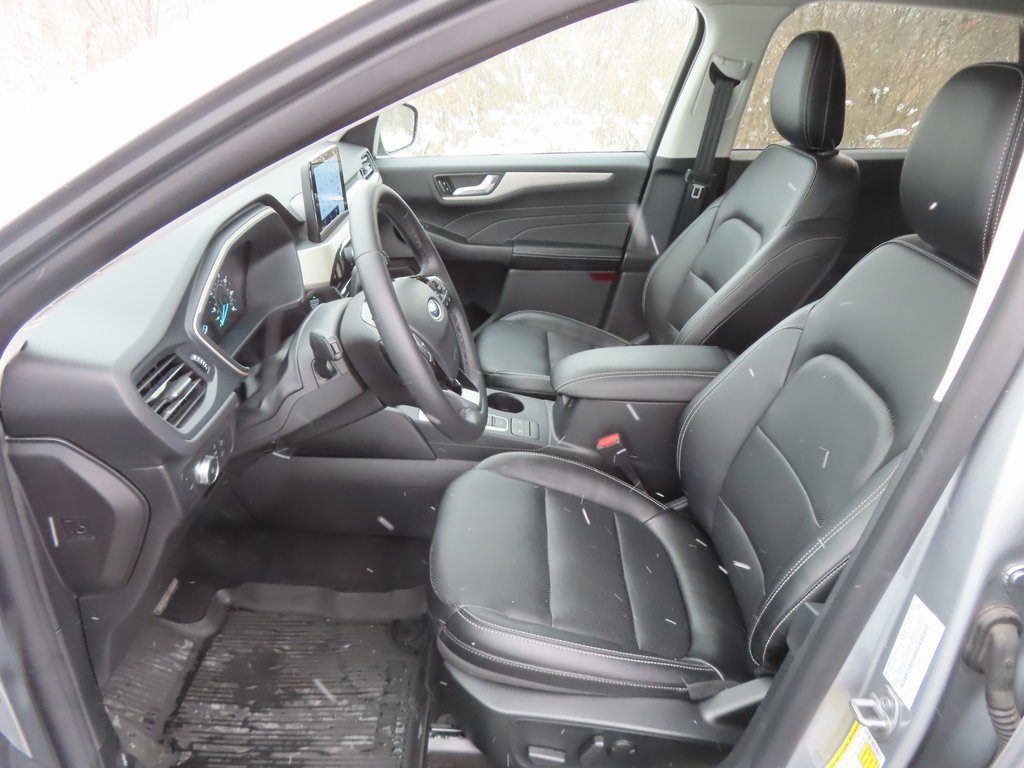 Used 2022 Ford Escape SEL image 25