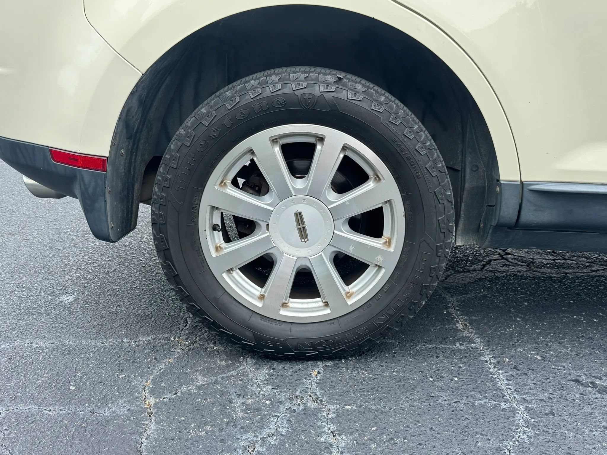 Used 2008 Lincoln MKX 2WD image 7
