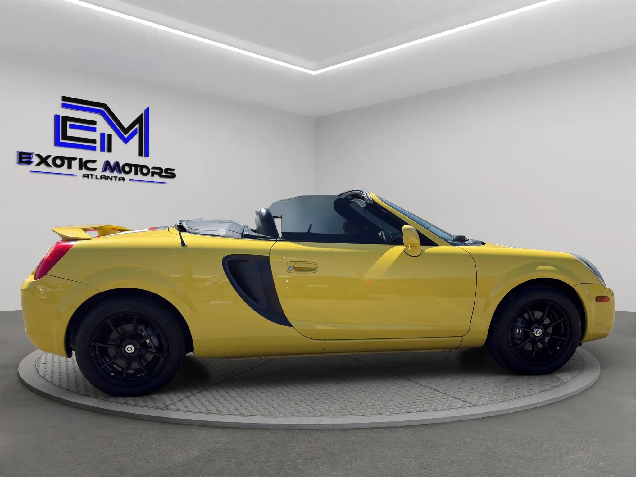 Used 2001 Toyota MR2 RWD image 6