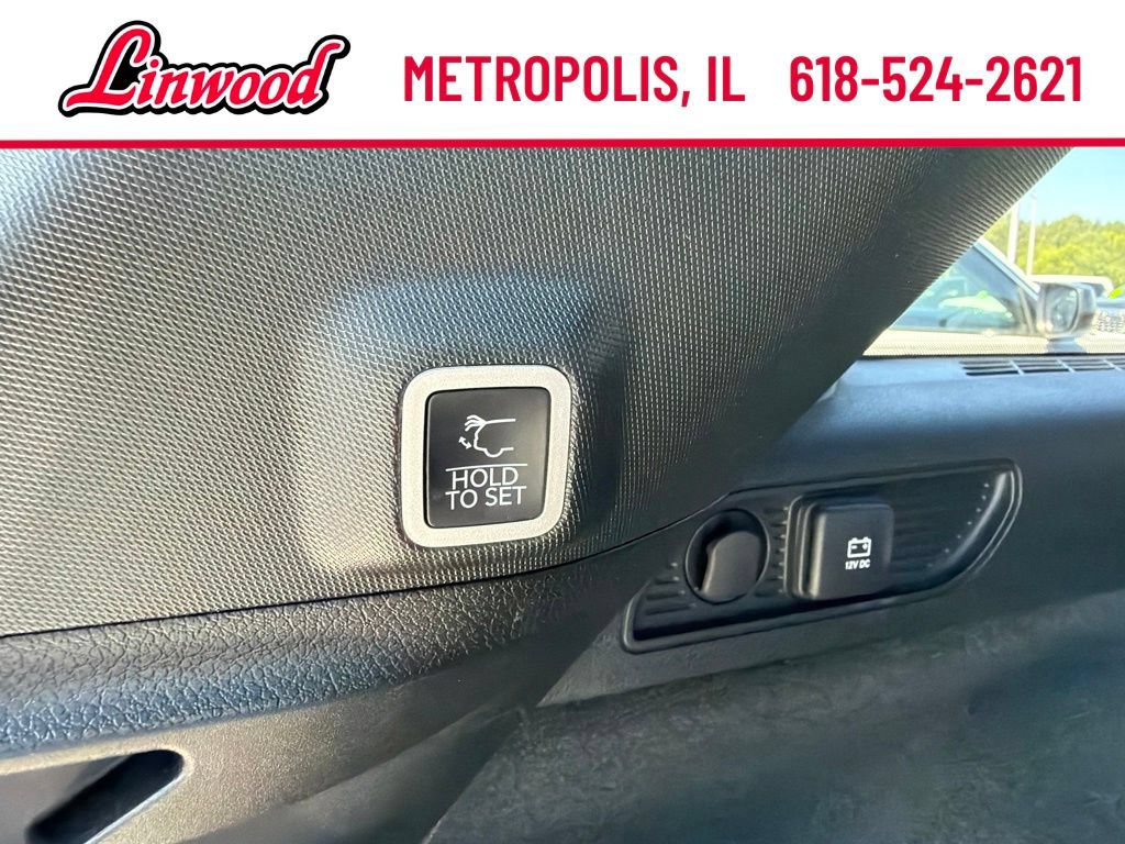 Used 2025 Jeep Grand Cherokee Summit AWD/4WD image 15