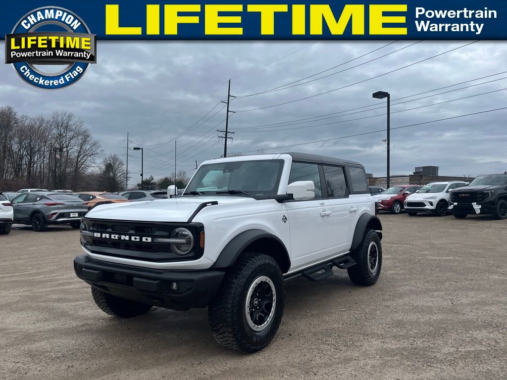 Used 2023 Ford Bronco Outer Banks w/ Sasquatch Package image 1