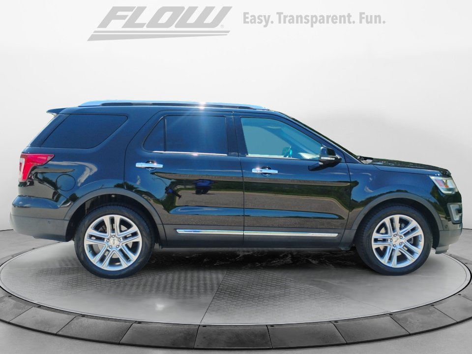Used 2017 Ford Explorer Limited w/ Equipment Group 301A FWD image 10