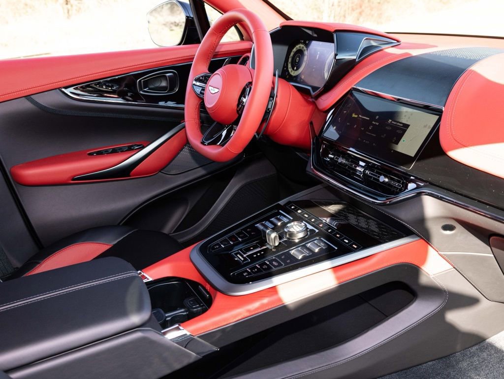 New 2026 Aston Martin DBX 707 image 63