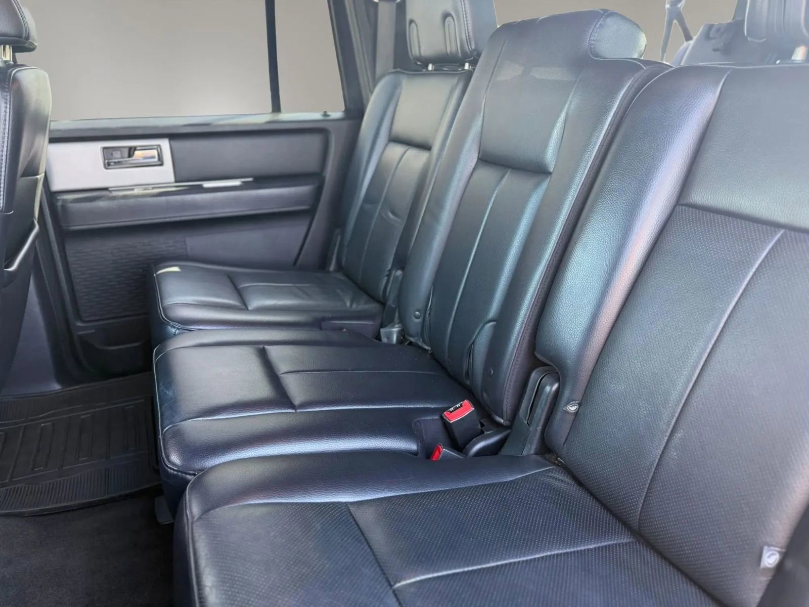 Used 2017 Ford Expedition EL XLT w/ Equipment Group 202A AWD/4WD image 30