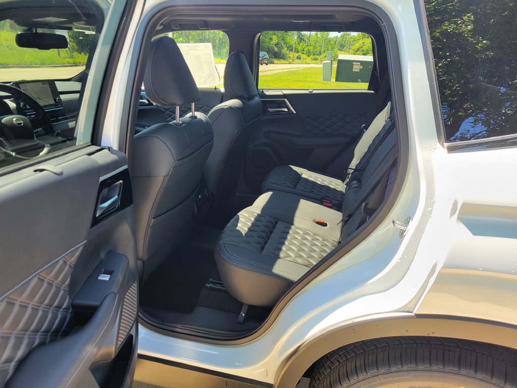 New 2026 Nissan Rogue SL AWD/4WD image 12