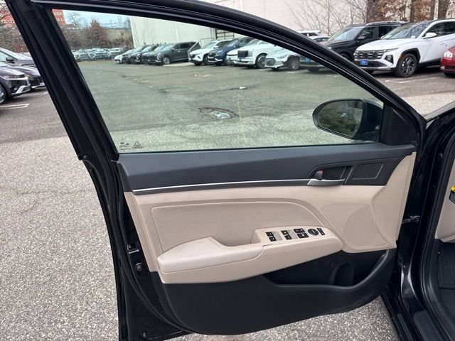 Used 2017 Hyundai Elantra Value Edition image 32