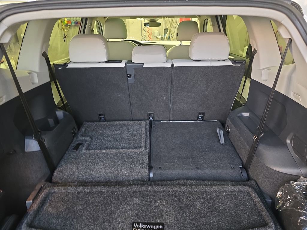 Used 2020 Volkswagen Tiguan SEL image 13
