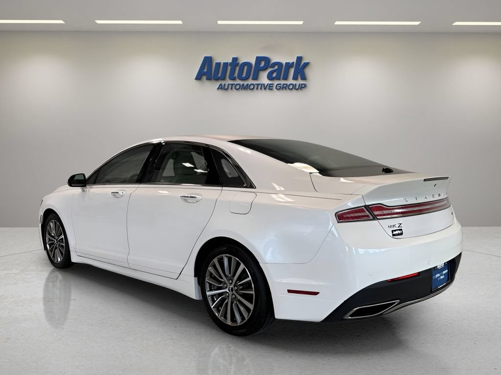 Used 2020 Lincoln MKZ w/ Convenience Package FWD image 5