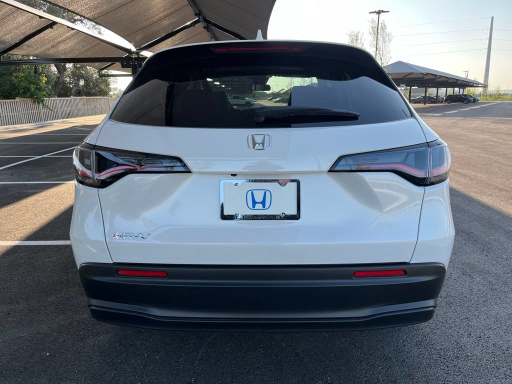 Certified 2026 Honda HR-V LX image 5