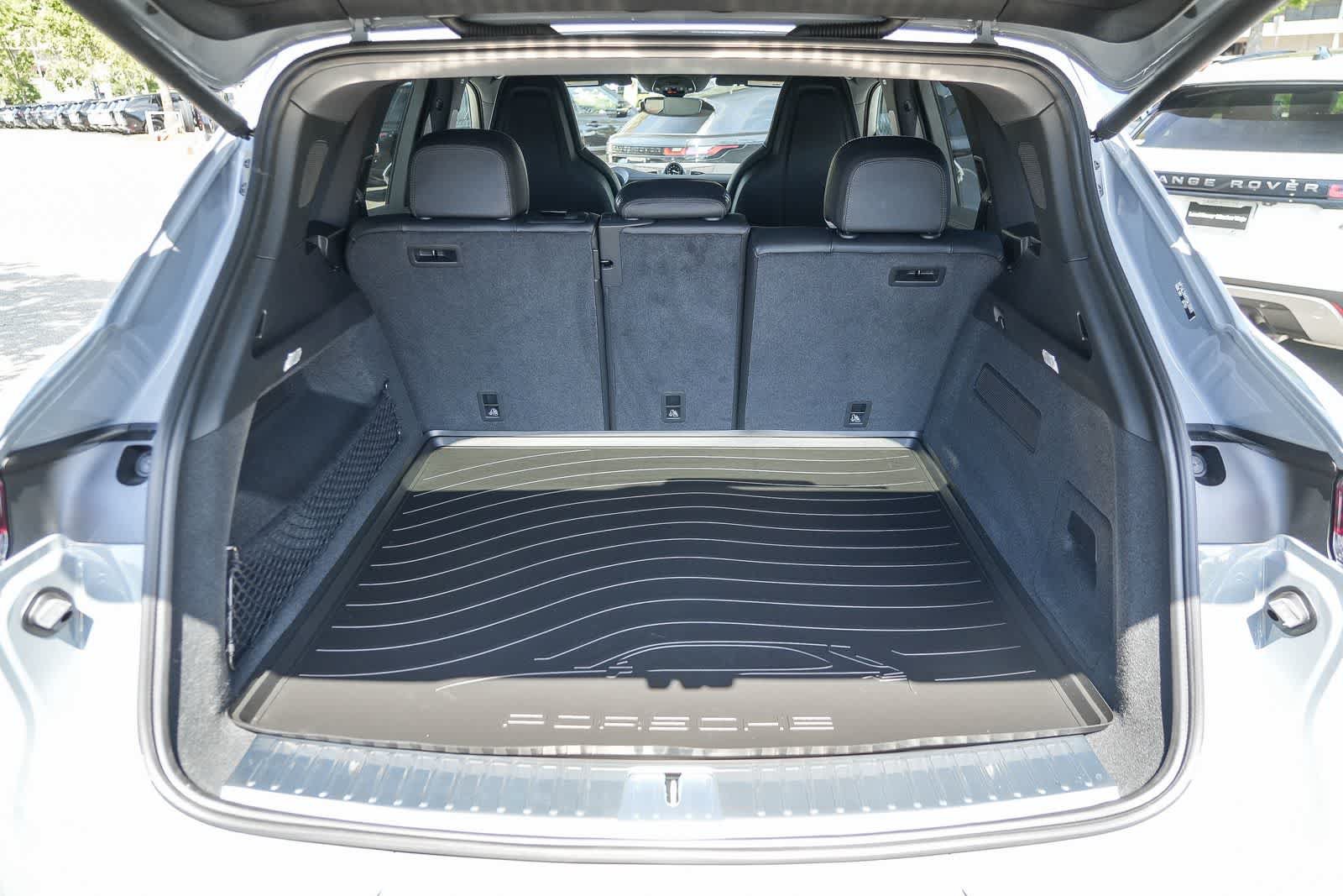 Used 2026 Porsche Cayenne S AWD/4WD image 24