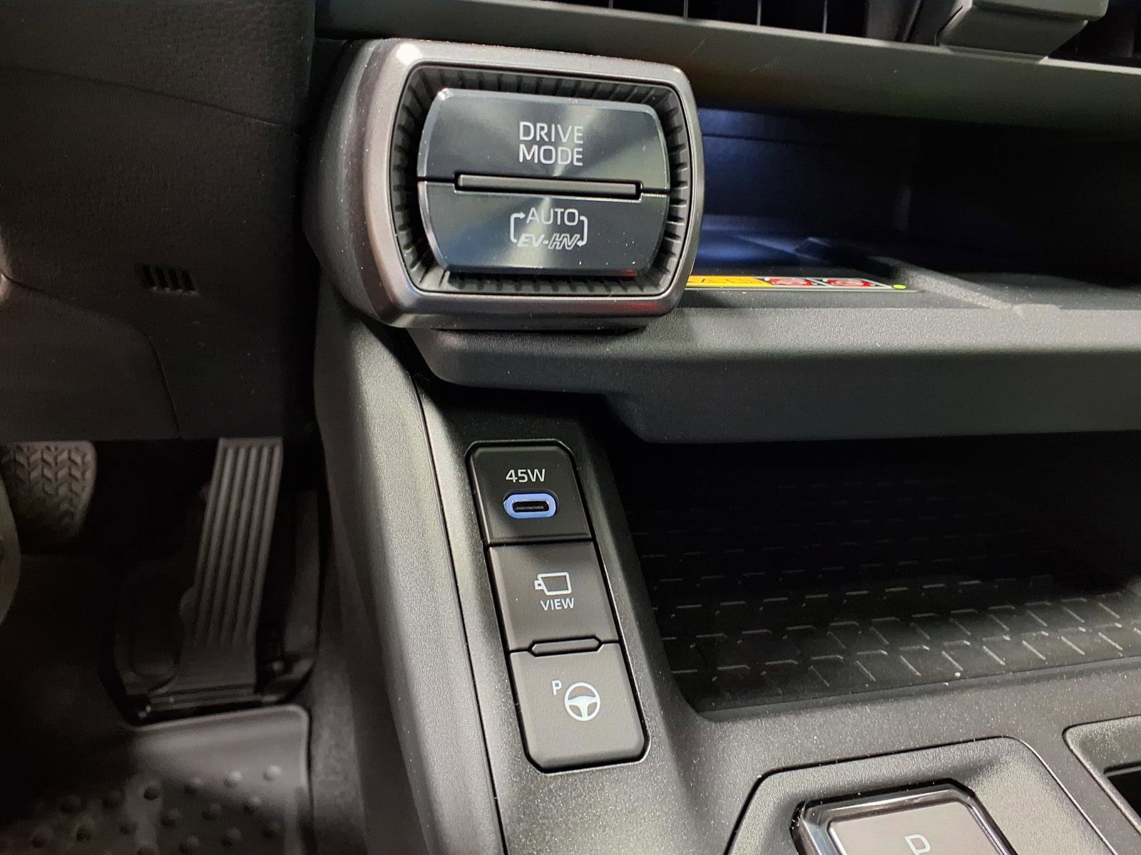 New 2026 Toyota RAV4 XSE AWD/4WD image 16