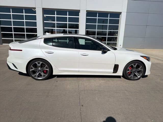 Used 2020 Kia Stinger GT2 image 4