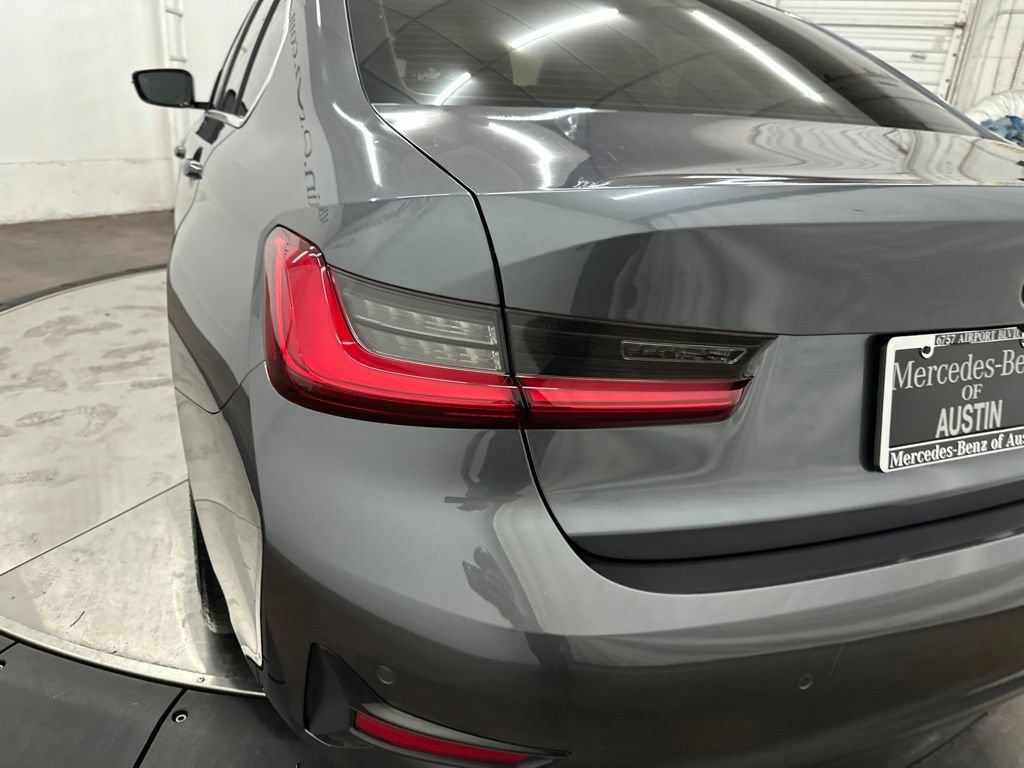Used 2019 BMW 330i Sedan w/ Convenience Package RWD image 12