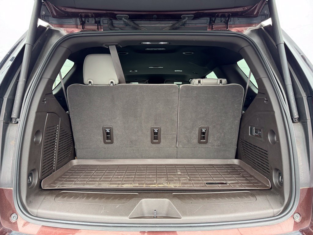 Used 2022 GMC Yukon SLT w/ SLT Luxury Package RWD image 41