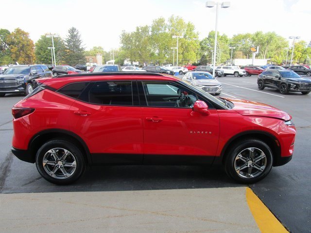 Certified 2023 Chevrolet Blazer LT w/ Convenience Package image 9