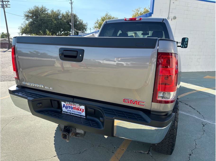 Used 2013 GMC Sierra 2500 SLE w/ SLE Preferred Package AWD/4WD image 10