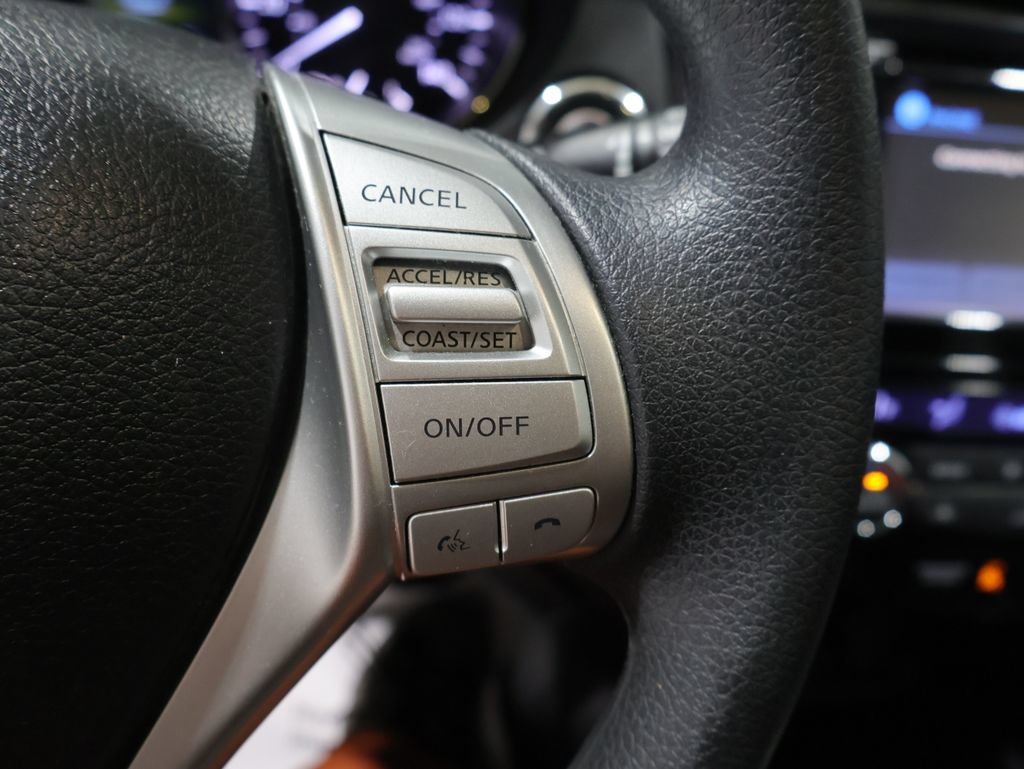 Used 2016 Nissan Rogue SV w/ SV Premium Package AWD/4WD image 37