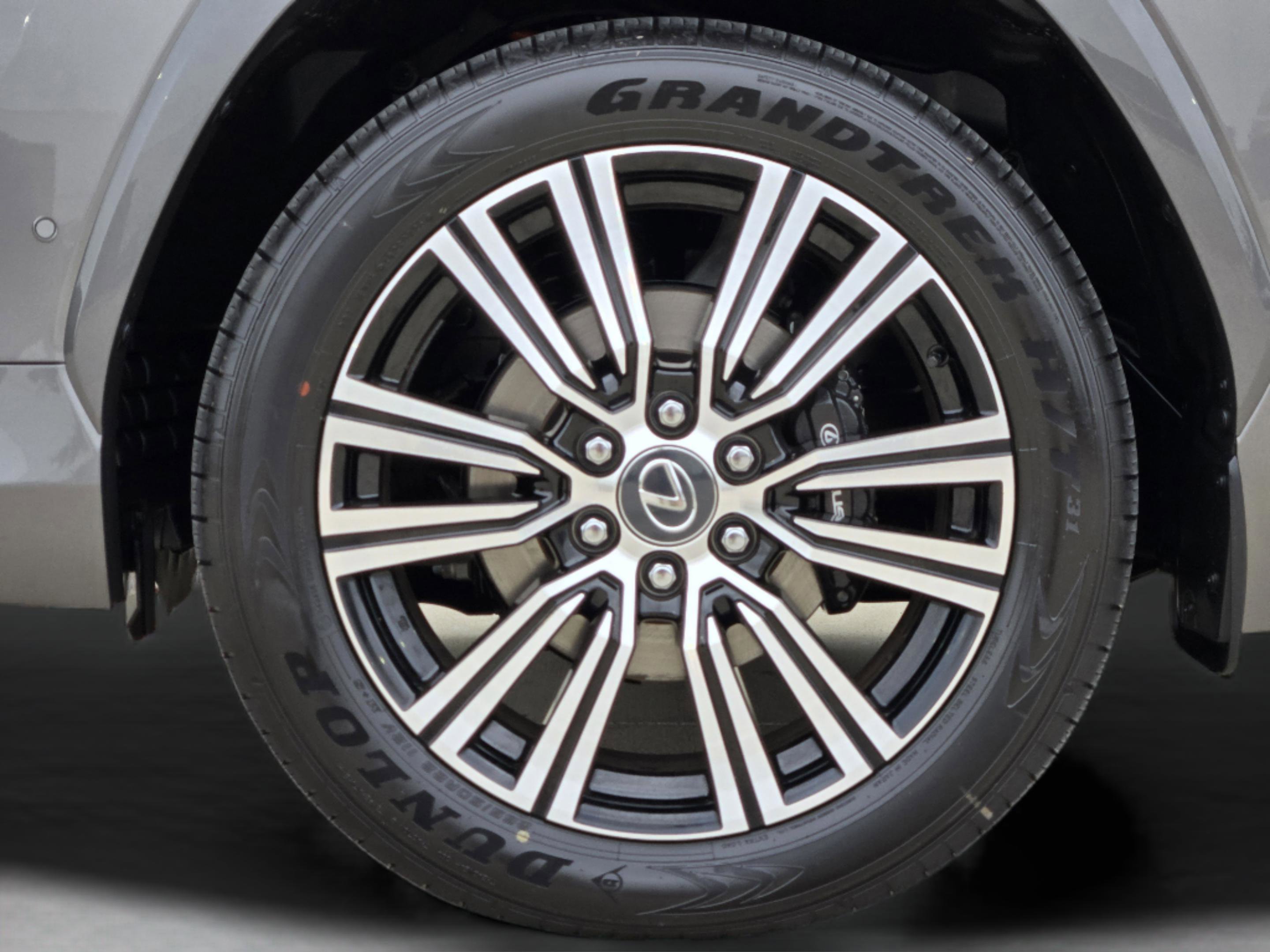 New 2026 Lexus LX 700h Luxury AWD/4WD image 21