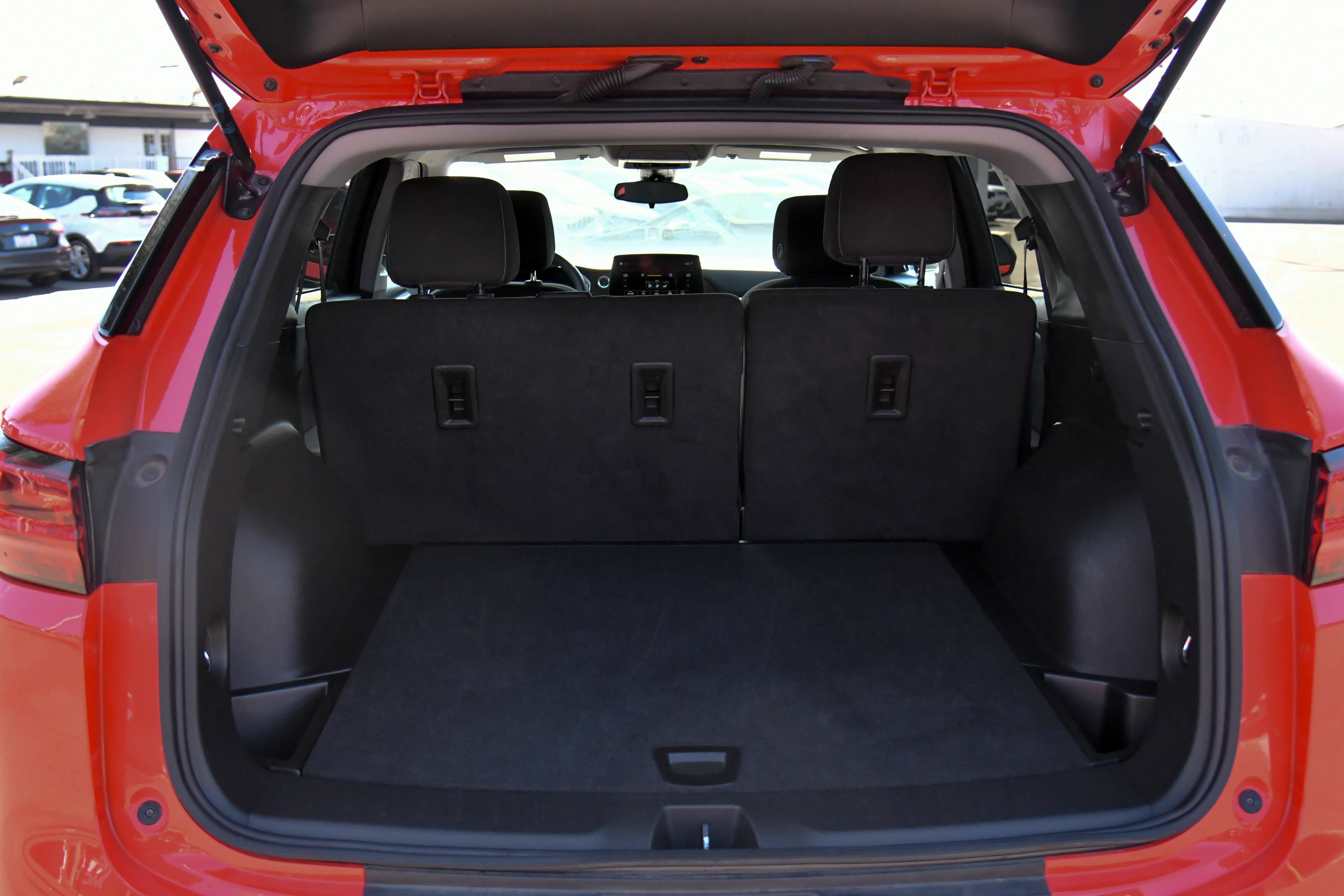 Used 2025 Chevrolet Blazer LT FWD image 39