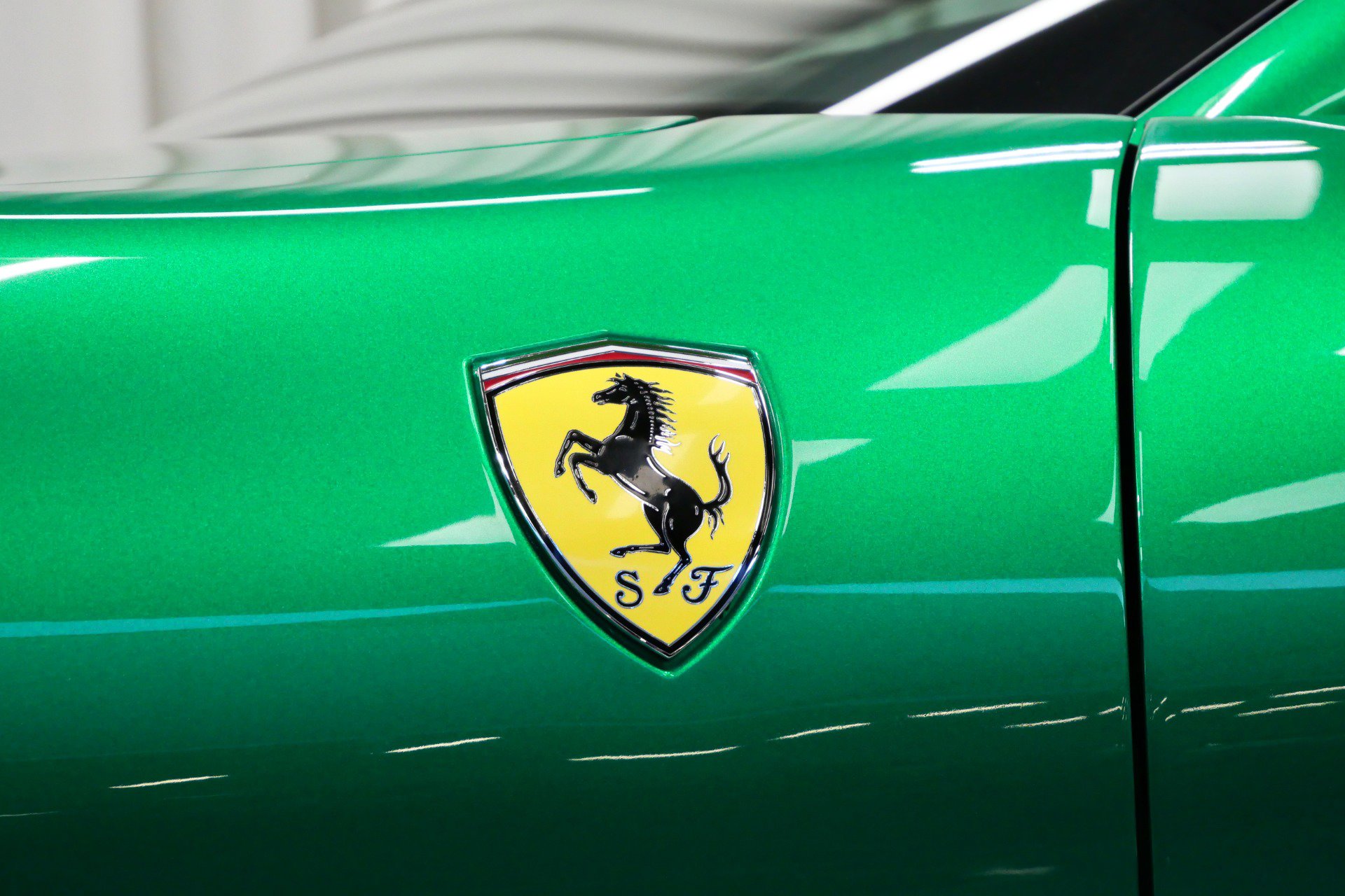 Used 2024 Ferrari Roma Spider image 36