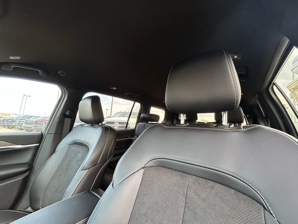 New 2026 Jeep Grand Cherokee L 4WD image 14